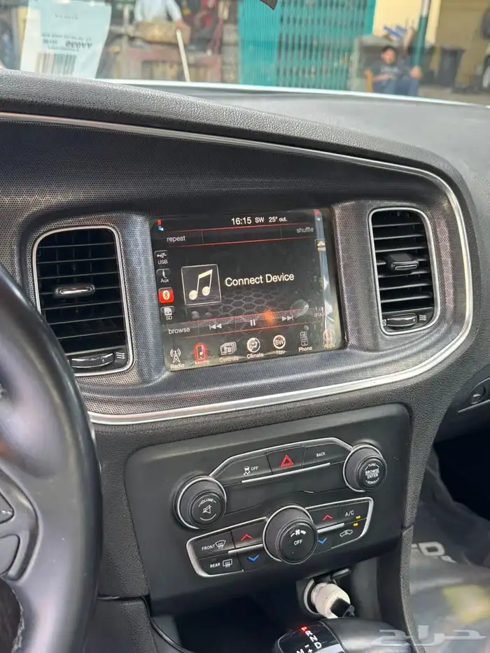 تشارجر 2016 للبيع 13