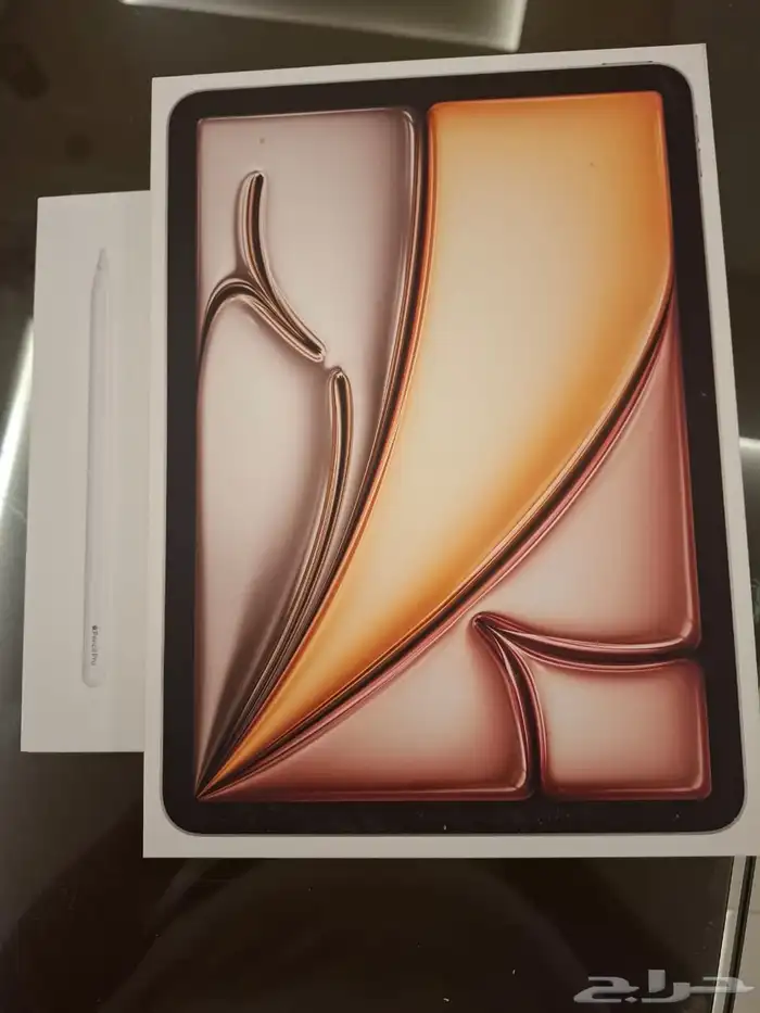 ابل آيباد آير 11 أم جديد بالكرتونه لم يستخدم 0