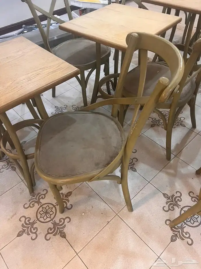 طاولات طعام بشكل مميز تراثي 3