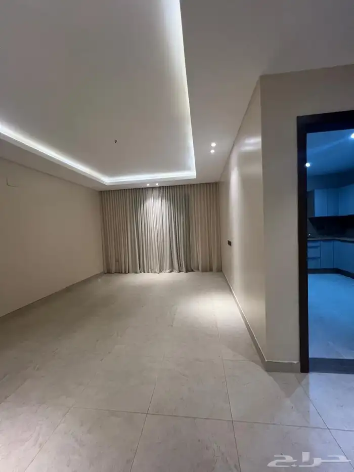 تاون هاوس للإيجار في حي عكاظ 1