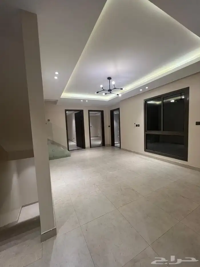 تاون هاوس للإيجار في حي عكاظ 8