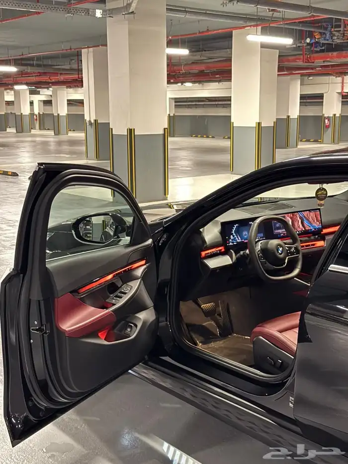 للبيع BMW 520i 2025 13