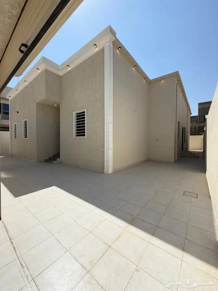 للبيع دور مستقل مساحه 500م ب850 الف 1