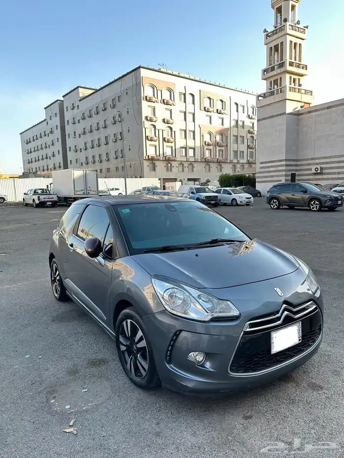 citroen DS3 so chic سيارة سيتروين DS3 4