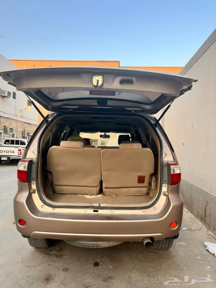 فورتشنر مديل 2010 6