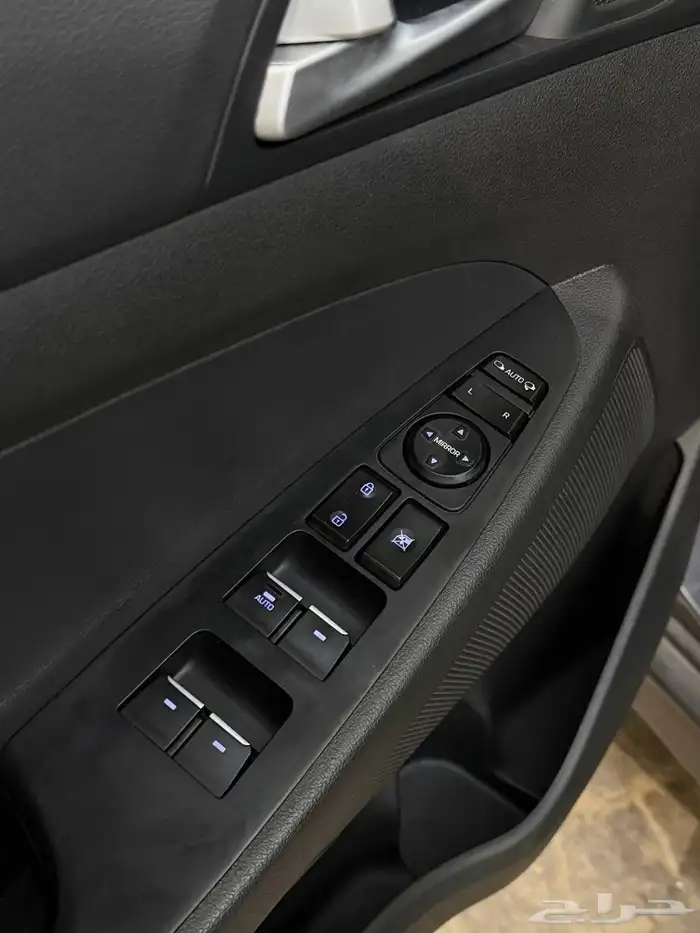 توسان 2020 بحالة الوكالة ( ديزل ) - نص فل 8