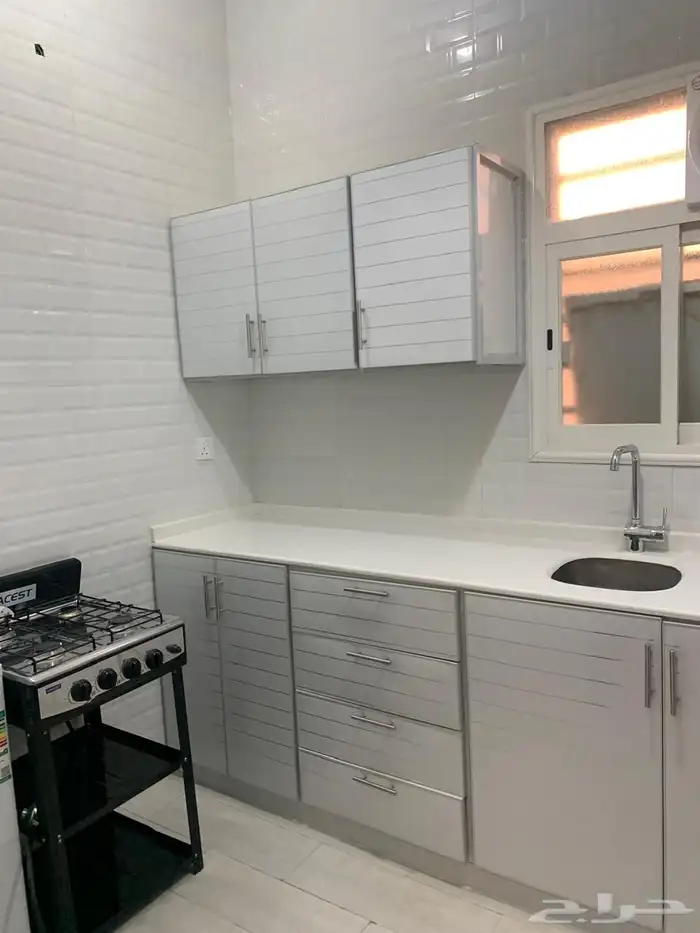 شقة مفروشه للإيجار دور ارضي ابها خلف الغرفة التجارية 4