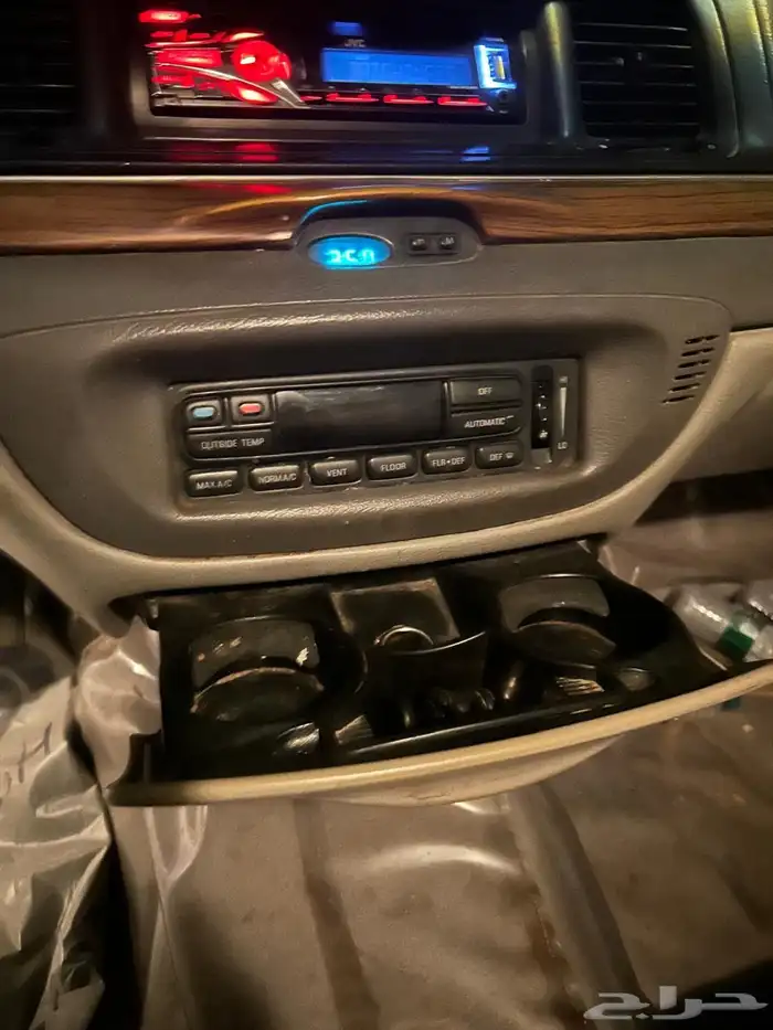 فورد فكتوريا 7