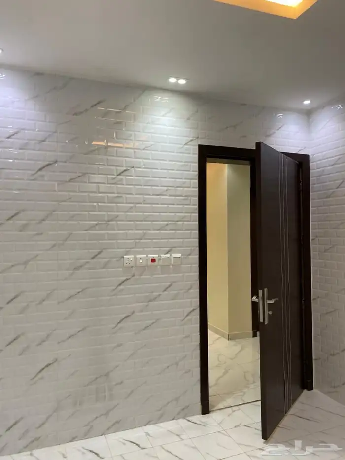 شقة للايجار حي الرمال 2