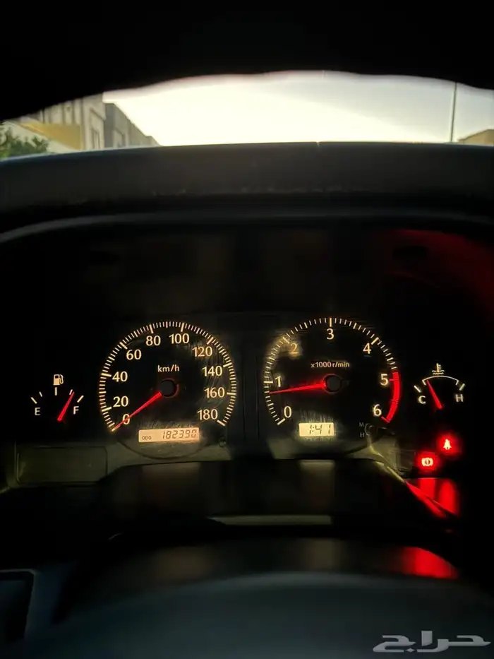 للبيع شاص نيسان 2005 قمة في النظافة 23