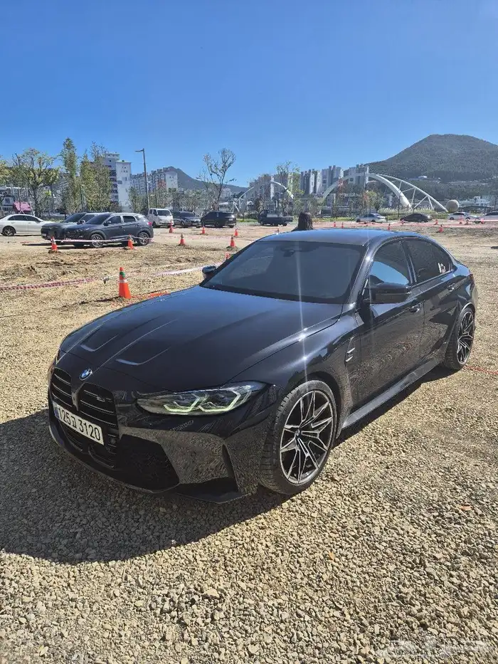 بي ام دبليو 2024 BMW M3 Competition M xDrive 1