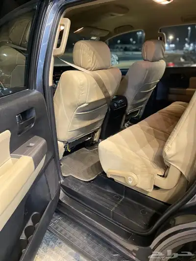 اسكويا موديل 2013 عداد 299 الف دبل ثلاجه بودي بلد index