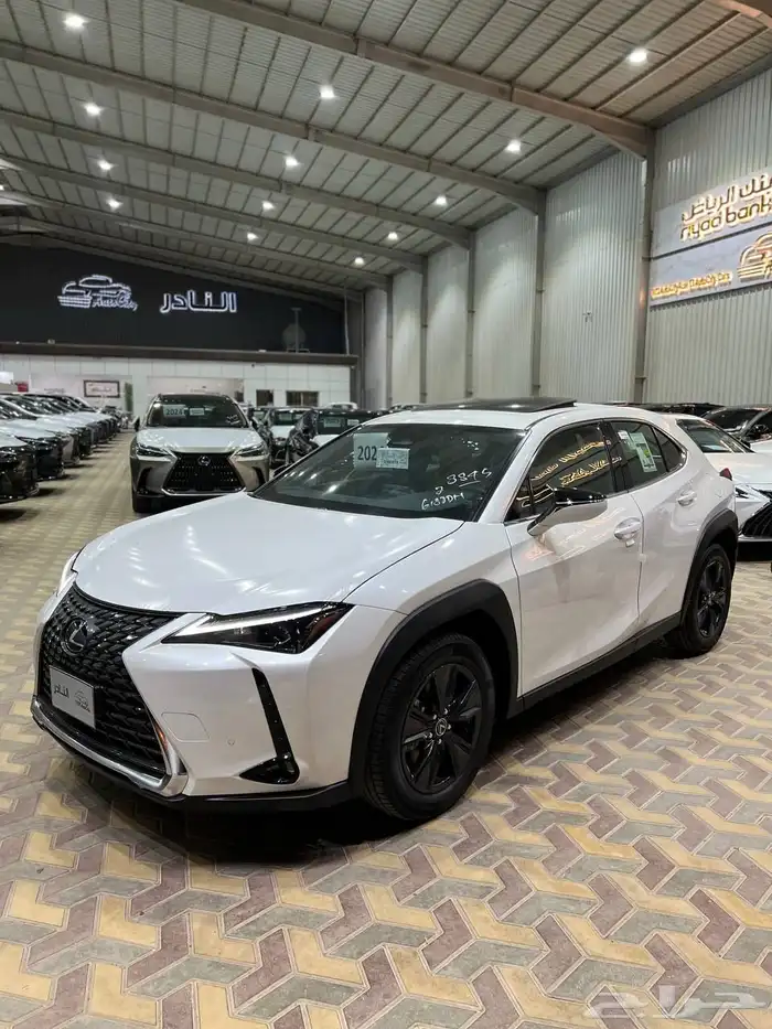 لكزس Ux300h سعودي ضمان8سنوات كاش اقساط 7