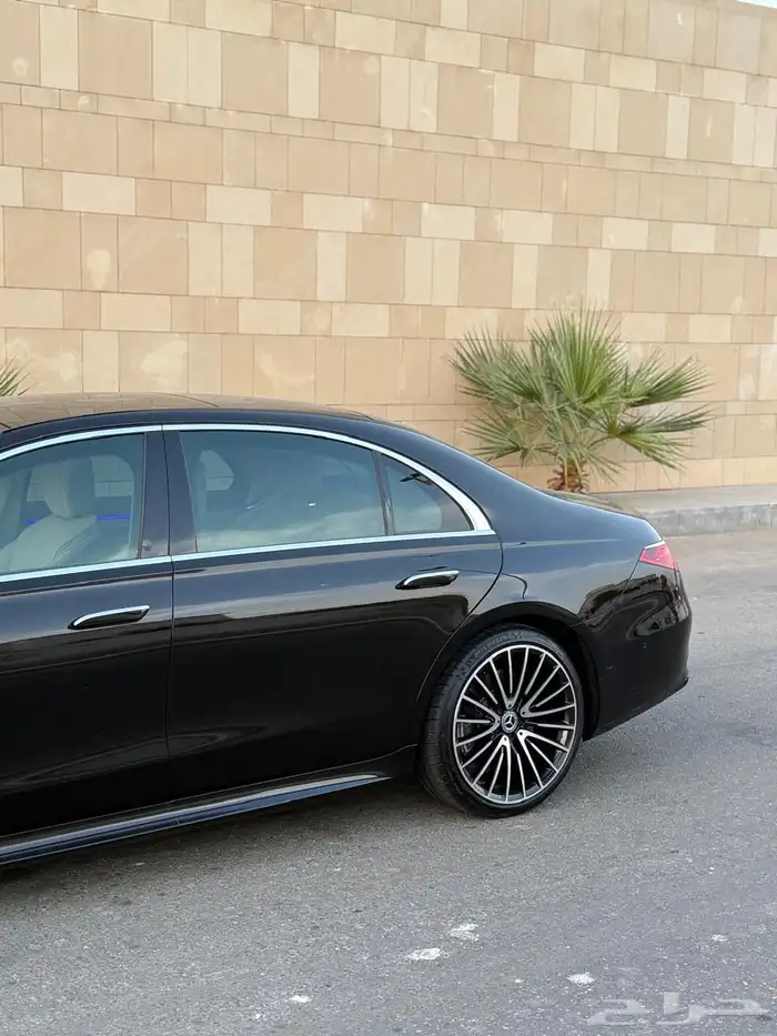 مرسيدس الجوهرة S580 2021 وارد امريكا - بحالة الوكالة 3