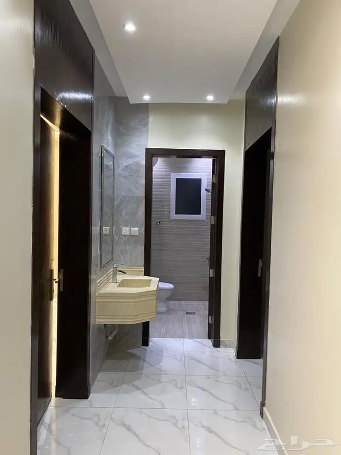 شقة للايجار حي الرمال 1