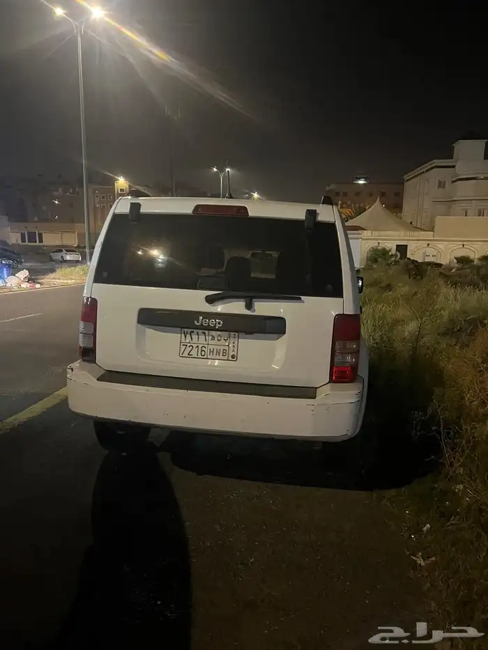 للبيع جيب شروكي لابرتي 2011 0