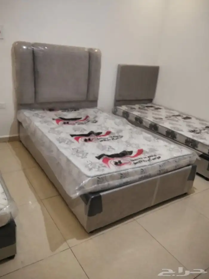 غرفة نوم كاملة  أثاث منزلي  سرير ودولاب وبطانيات 21