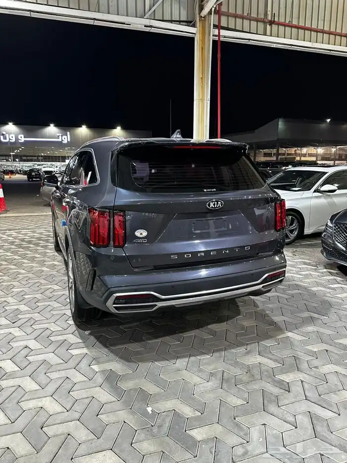كيا سورنتو ازرق غامق 2021 ديزل بطاقة جمركية وارد كوريا 5
