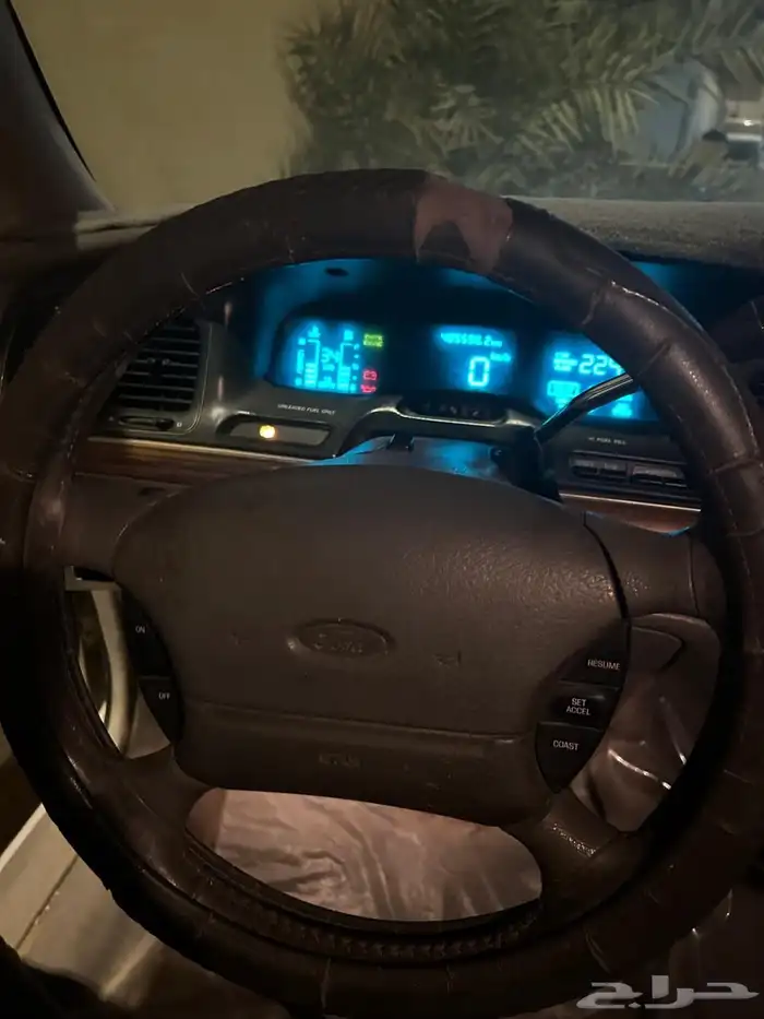 فورد فكتوريا 11