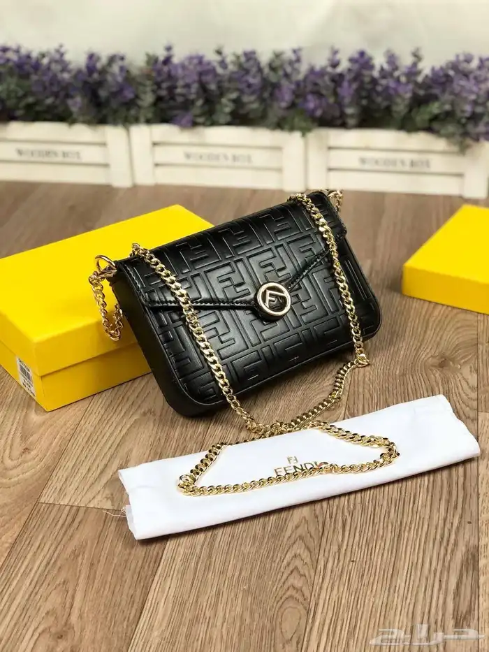 شنط ماركات درجه اولى 4