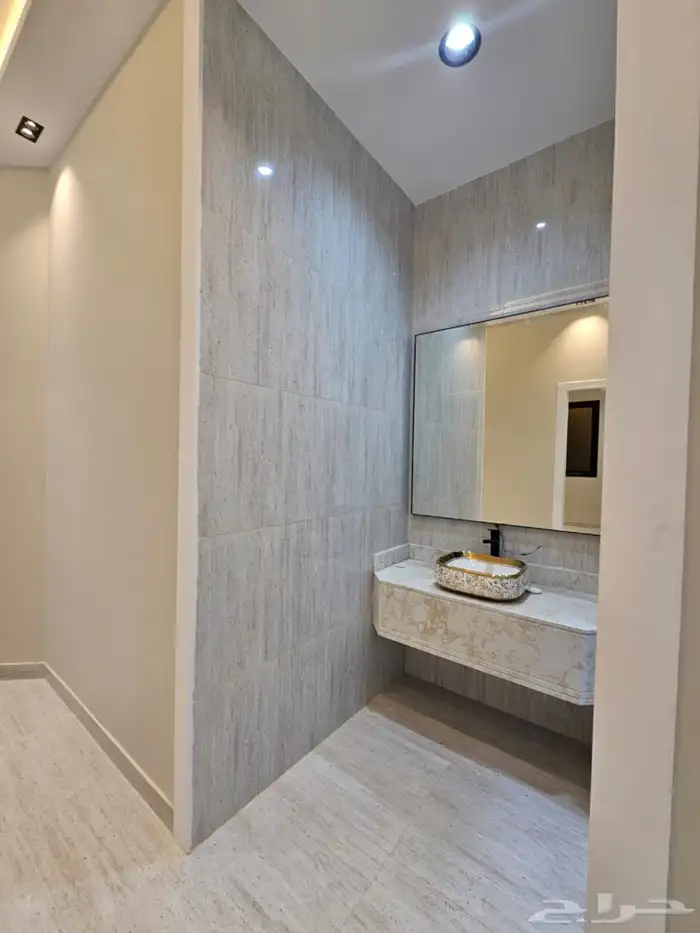 شقة للبيع بسعر ممتاز جدا 500 الف فقط خميس مشيط درة الموسي 6