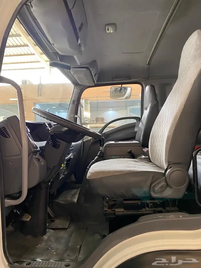 ايسوزو لوري 13طن ثلاجة 2020 4