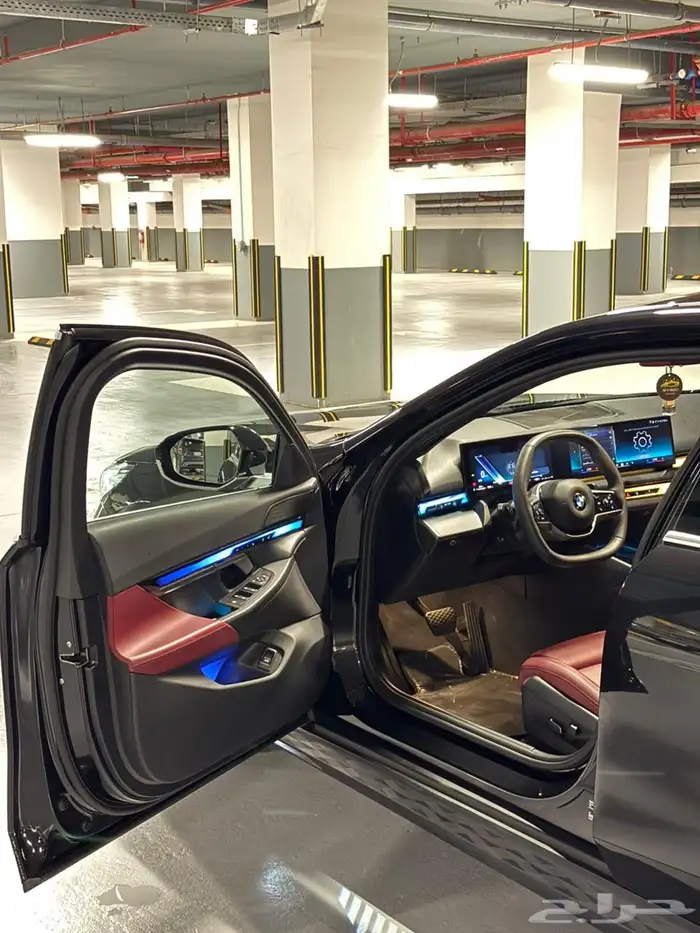للبيع BMW 520i 2025 12