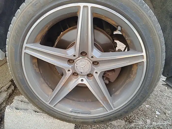 تشليح قطع غيار السيارات يوجد سياره 2015c 6