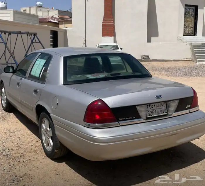 فورد 2011 امريكي مجدد ومفحوص ماشي حول 320 البدي باد 1