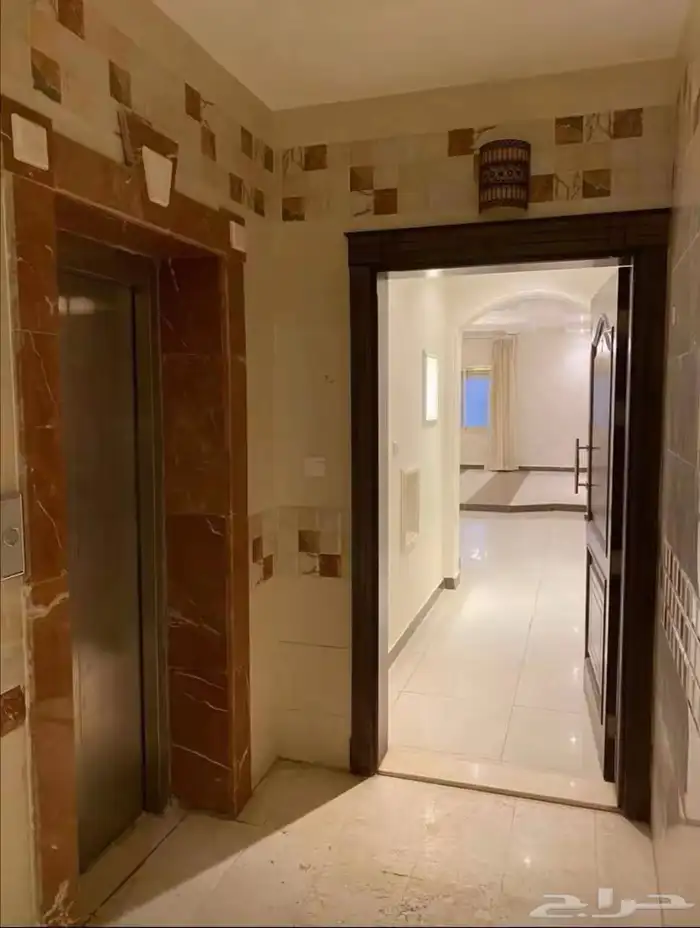 شقة للبيع في جدة حي الروضة مساحتها 244 م 2