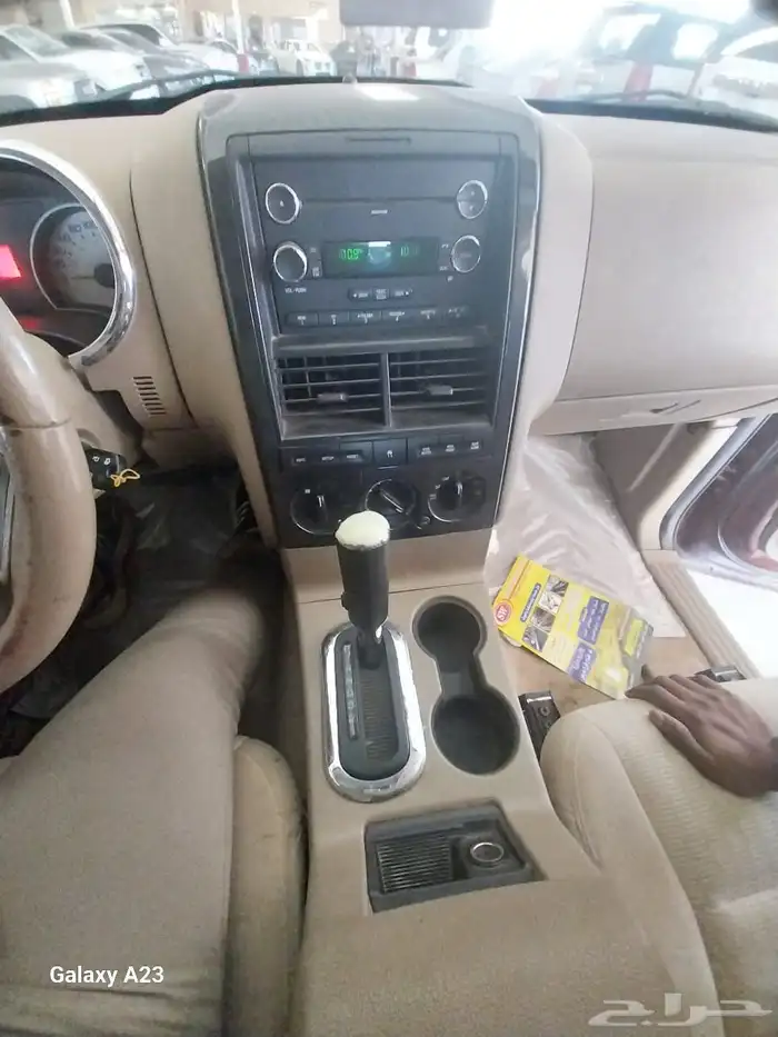 فورد اكسبلور 2010 دبل نظيف ممشي حقيقي خالي من الصدمات 7