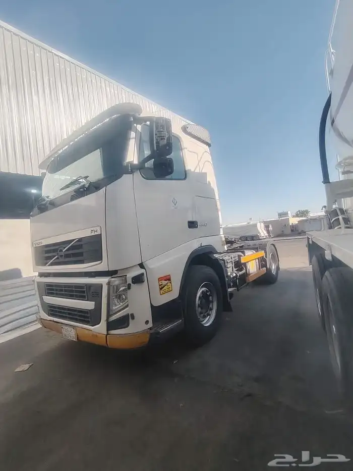 فولفو عدد 4 موديلات 2013 و2012 قير عادي زاهد 5