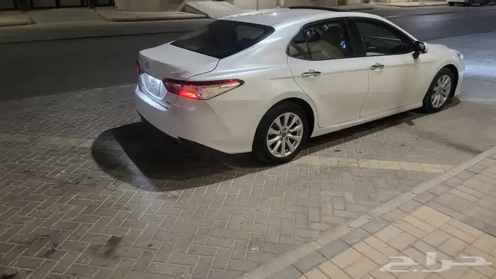 تويوتا كامري 2018 8