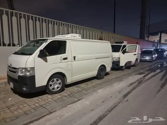 للبيع عدد من سيارات الرينو دوكر جاف ومبراد 17