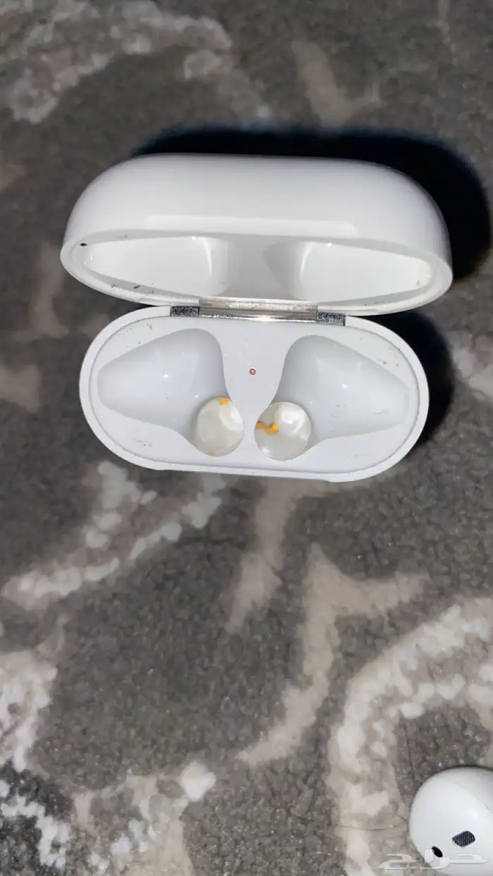 سماعه AirPodsالاصلية 2