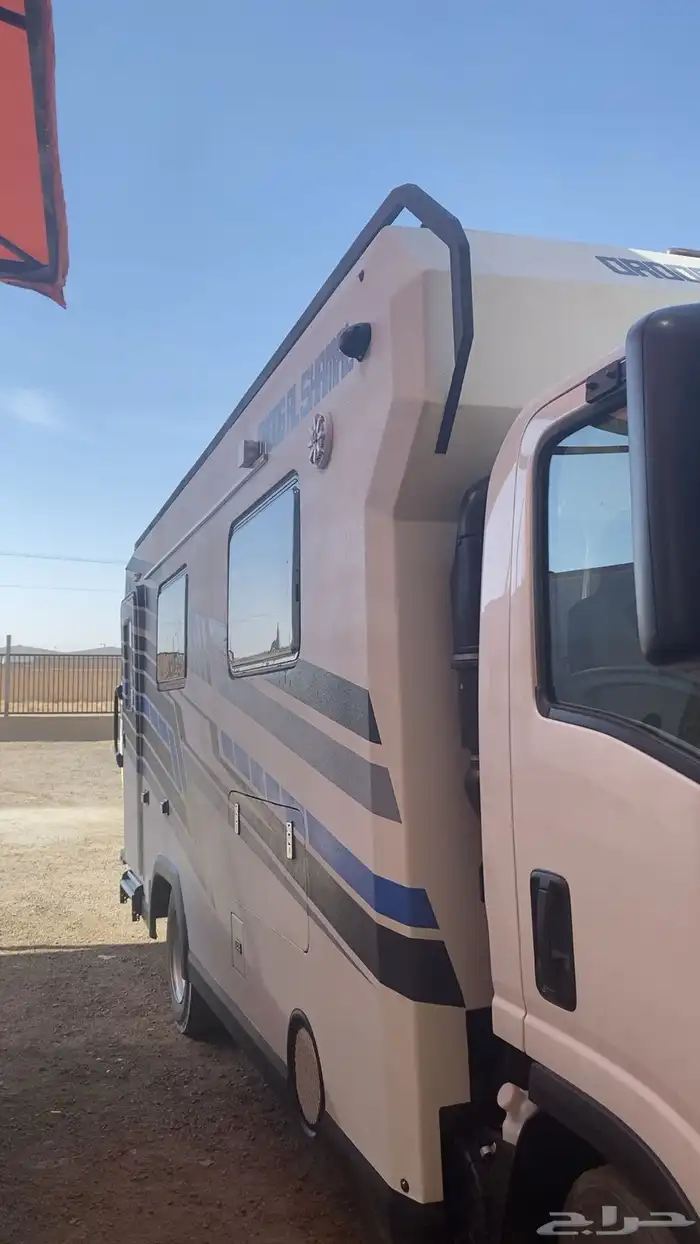 كرفان 2025 لي المواصفات في الخاص ارسل لك الفديو والمعلومات 0