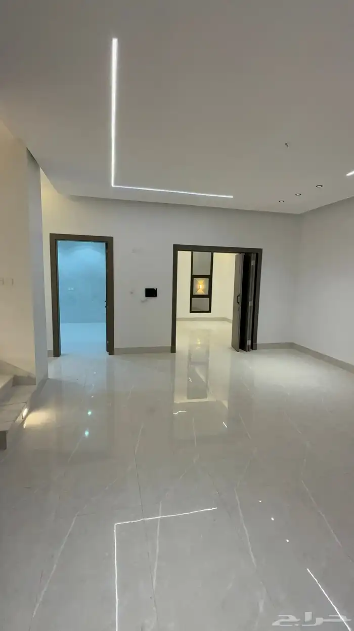 للبيع فيلا دوبلكس منفصله 325 متر مرتبه بالشعله 13