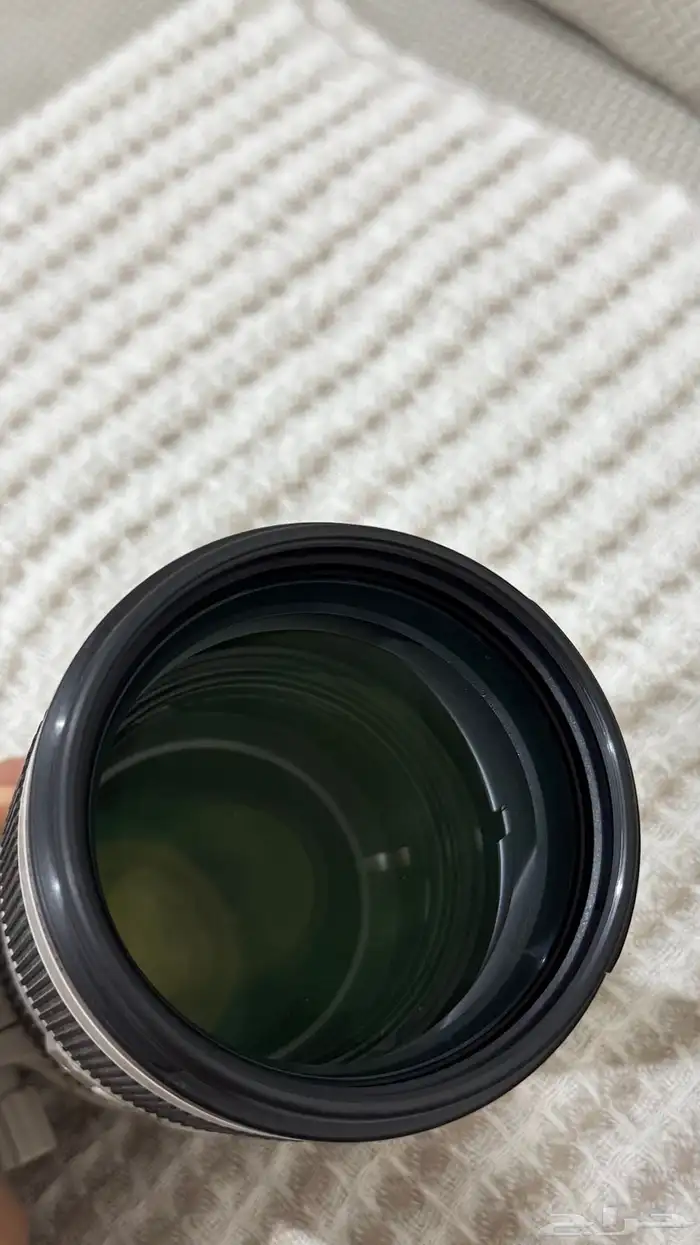 عدسة كانون 70-200 الاصدار الثاني 4