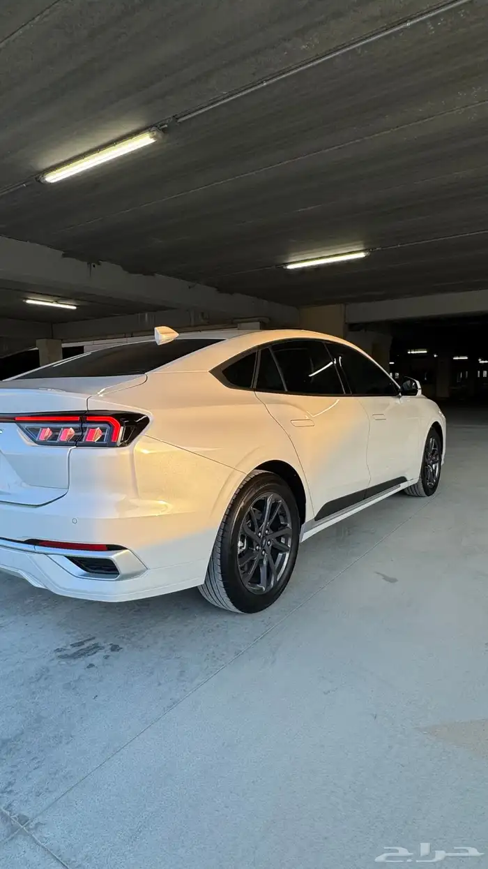 للبيع فورد تورس ترند 2025 5