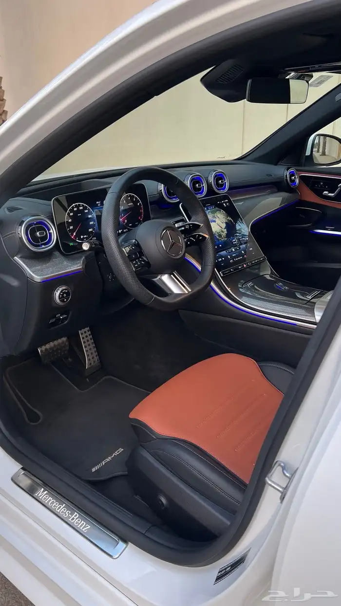 مرسيدس C300 موديل 2023 عداد 6 آلاف كيلو فقط 33