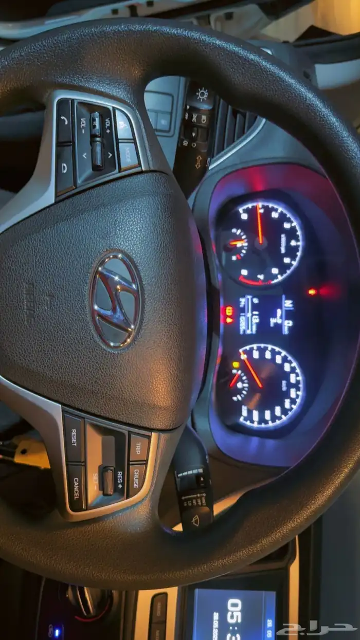 للبيع اكسنت خليجي نص فل 1600cc 9