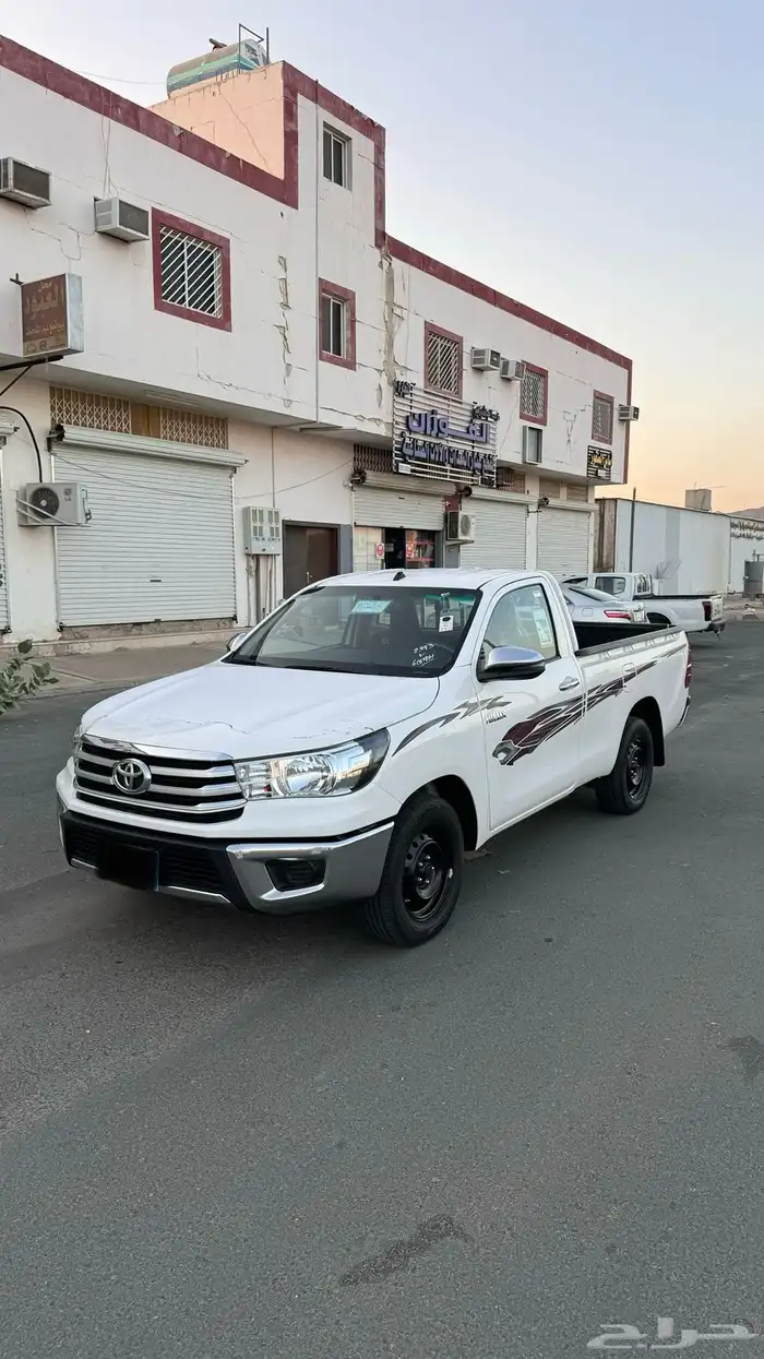 هايلوكس غماره بنزين 2023 0