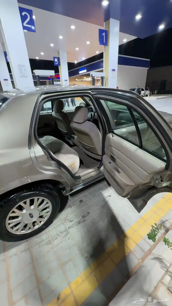 فورد فكتوريا للبدل سيارة حوض 0