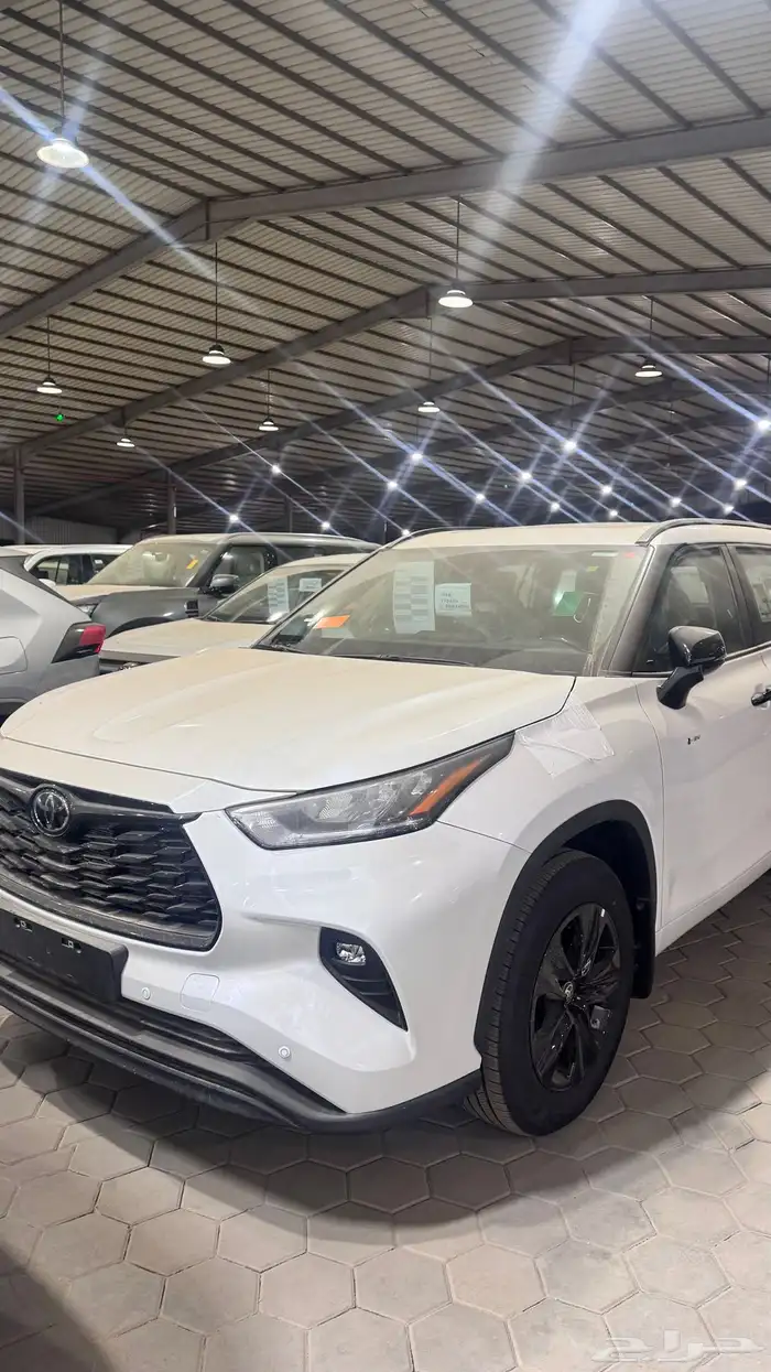 تويوتا هايلاندر بلاك اديشن موديل 2025 عرض بنك الانماء 0