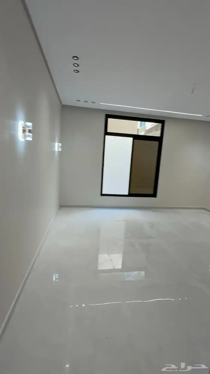 للبيع فيلا شبه منفصله 250 متر بالتاسع تصميم طيب 13