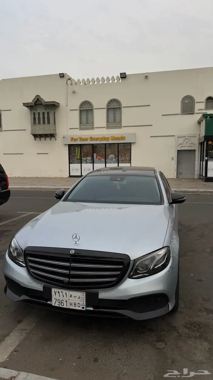 مرسيدس 2018 e300 نظيف 2