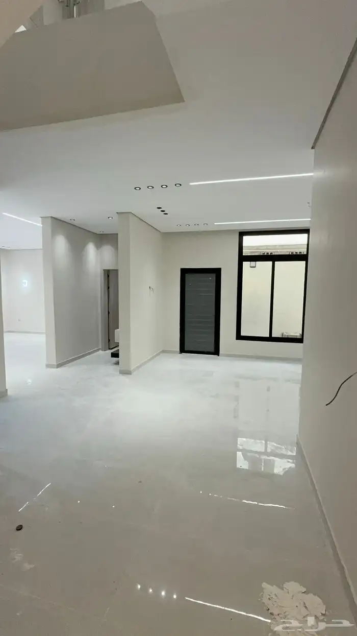 للبيع فيلا شبه منفصله 250 متر بالتاسع تصميم طيب 7