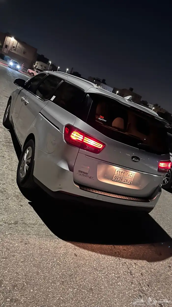 كيا كرنفال 2019 ( مخزنة ) على السوم 1