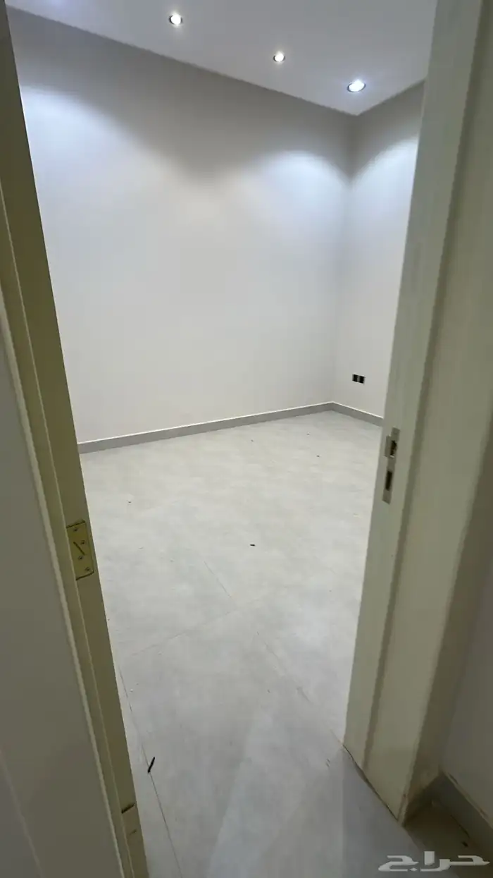 أدور للبيع غرب الرياض طويق 6