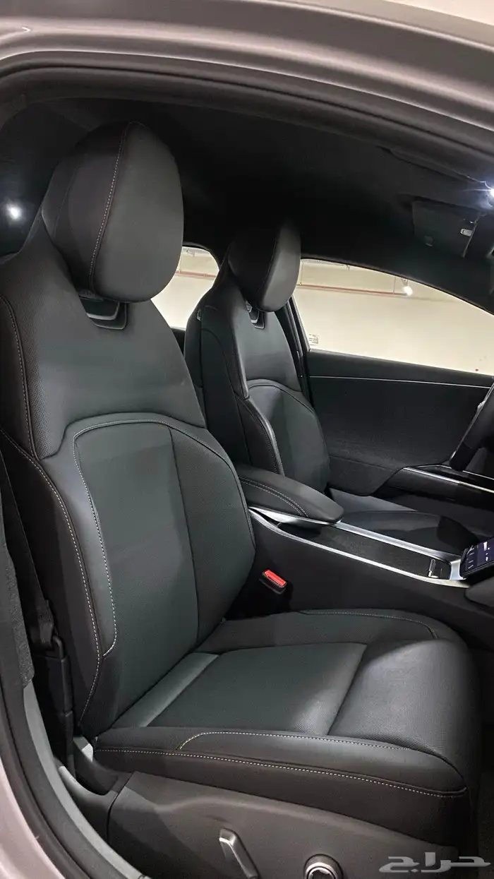 لوسيد اير بيور 2025 32